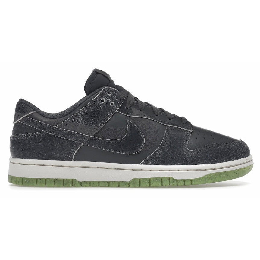 Nike Dunk Low Retro Halloween 2022